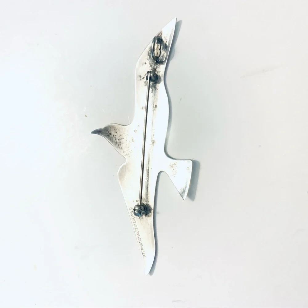 INTERNATIONAL STERLING Soaring Seagull Bird Brooch Pin, Pendant, silver 925